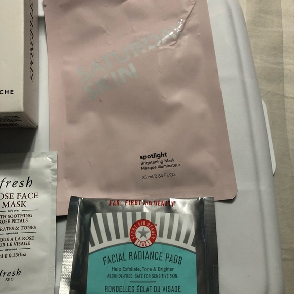 Skincare Bundle - Picture 3 of 4